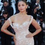 Alia bhat glam avatar from cannes 2025 HD (20)