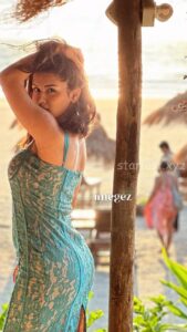 Avneet kaur hot exposing cleavage and thighs HD 115