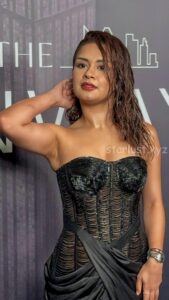 Avneet kaur hot exposing cleavage and thighs HD 133