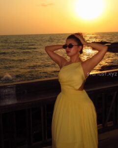 Avneet kaur hot exposing cleavage and thighs HD 148