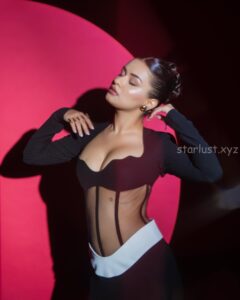 Avneet kaur hot exposing cleavage and thighs HD 153