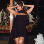 Avneet kaur hot exposing cleavage and thighs HD (159)