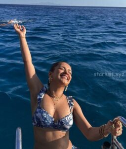 Avneet kaur hot exposing cleavage and thighs HD 172