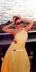 Avneet kaur hot exposing cleavage and thighs HD 180
