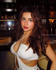 Avneet kaur hot exposing cleavage and thighs HD 96