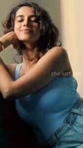 MEENAKSHI_CHOUDARY_HOT_IN_BLUE_BANEAL_2025 (5)