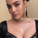 kavya thapar hot cleavage thighs and booty collection HD-starlust (31)
