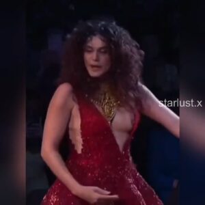 taapsee pannu hot nipples show in rampwalk without bra starlust 4