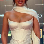AKANKSHA_SHARMA_IRRESISTIBLE_POPPING_CLEAVAGE_LUSTY_LOOKS_TEASE_AT_EVENT (7)