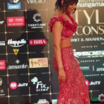 DAMSEL_SLUTTY_SEXY_AKANKSHA_PURI_HOTTIE_SLAYING_SEXY_VIEW (3)