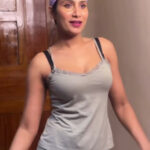 SHANU_CAPTIVATING_TRANSITION_INTO_SEDUCTIVE_SAREE_HOTTIE