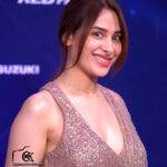 STUNNING_GORGEOUS_FIGURE_WIFE_MATERIAL_MAHIRA_SHARMA_IRRESISTIBLE_IN_SAREE_HQ (4)