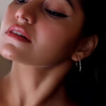 SYMRAAN_TOO_DESIRABLE_MESMERIZING_BEAUTY_IN_TRANSPARENT_SAREE_TEASE (3)