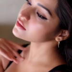 SYMRAAN_TOO_DESIRABLE_MESMERIZING_BEAUTY_IN_TRANSPARENT_SAREE_TEASE (7)